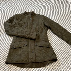 Barbour women warm jacket olive green